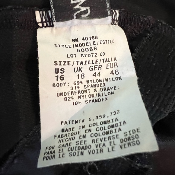 💦Miraclesuit💦 Black One Piece Swimsuit - Picture 5 of 6